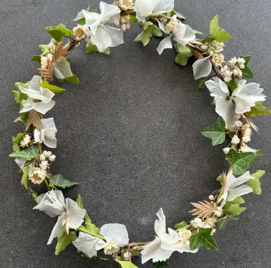 couronne de fleurs à Montigny-la-Resle